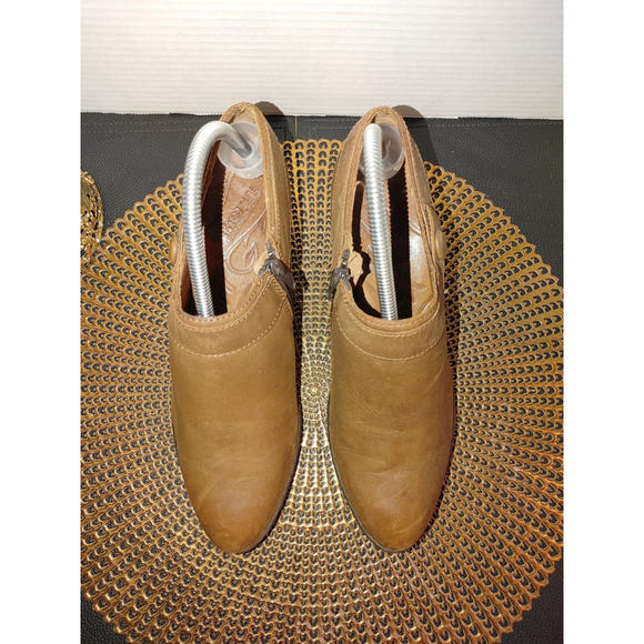 Born Calixta Leather Booties Size 9 - Picture 2 of 7